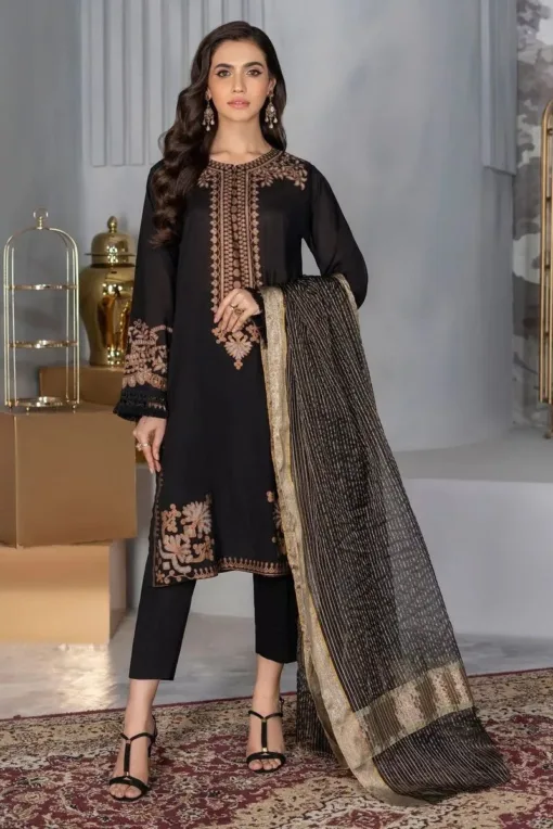 Stunning Black Dress: Limelight's Embroidered Lawn Suit with Chiffon Dupatta