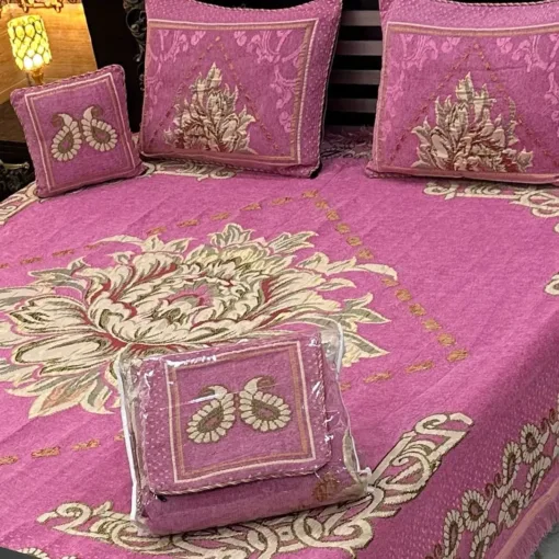 4pc-Velvet-Jacquard-king-size-bedsheet