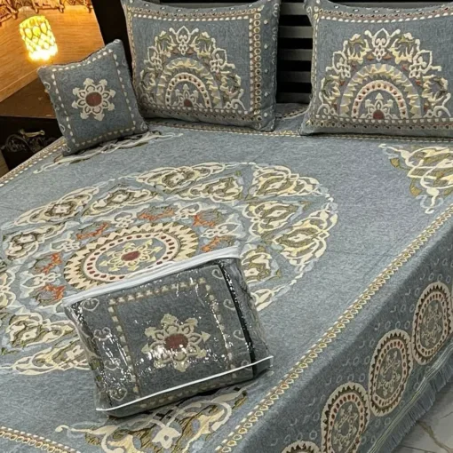 4pc-Velvet-Jacquard-king-size-bedsheet