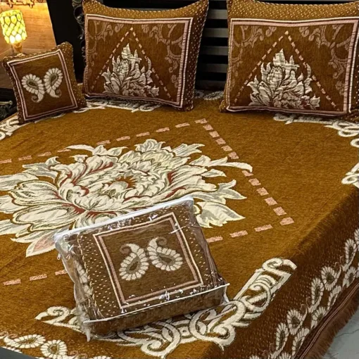 4pc-Velvet-Jacquard-king-size-bedsheet