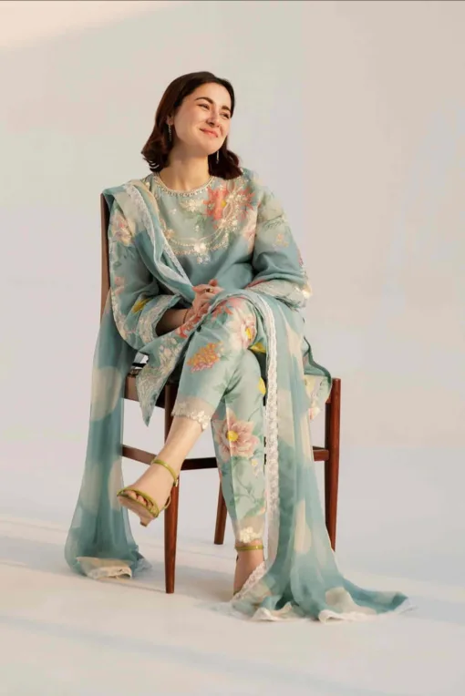 Baroque Karandi winter collections 2024-2025 | baroque karandi collections | baroque winter sale