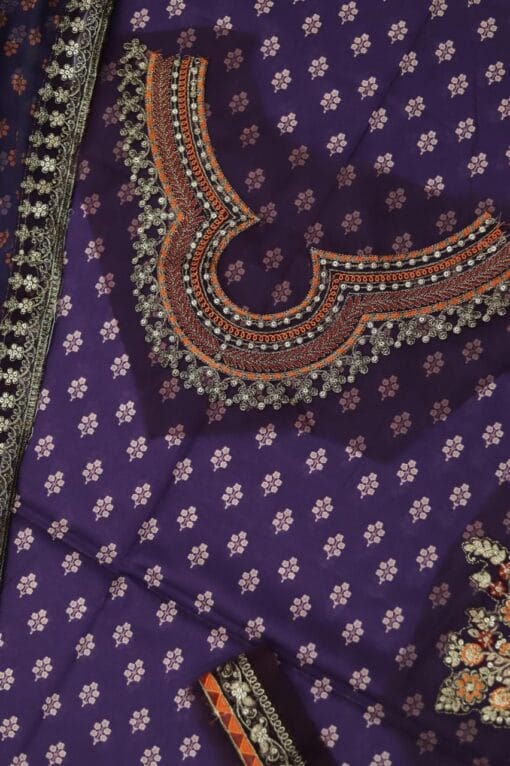 Lawn by Libas e Khas Store LL-116| 3Pcs Embroidered Summer Lawn Collection 2025 - Image 4