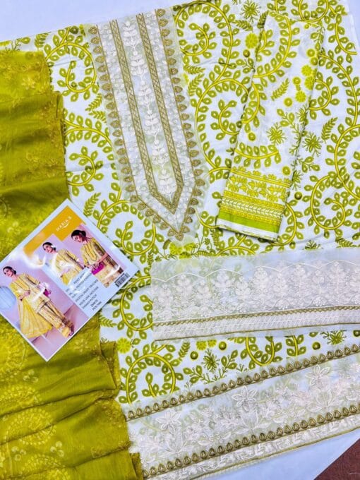 mariab chicken kari embroidered 3 piece in lawn stuff with printed chiffon dupatta | mariab summer lawn collections 2025