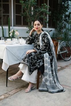 Zara Shahjahan Lawn ZS-2138| Unstitched 3 Piece Embroidered Summer Lawn Collections 2025