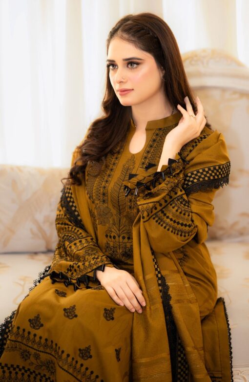 URGE Dhanak UG-1613A | 3Pcs Embroidered Winter Collection 2025 - Image 4